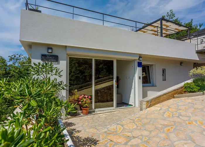 House Linda 2 Semesterbostad